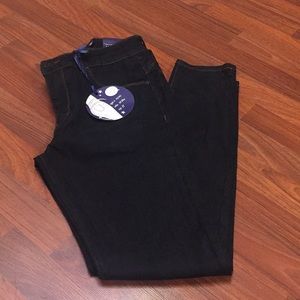 Brand New Fashion Nova Jeans!